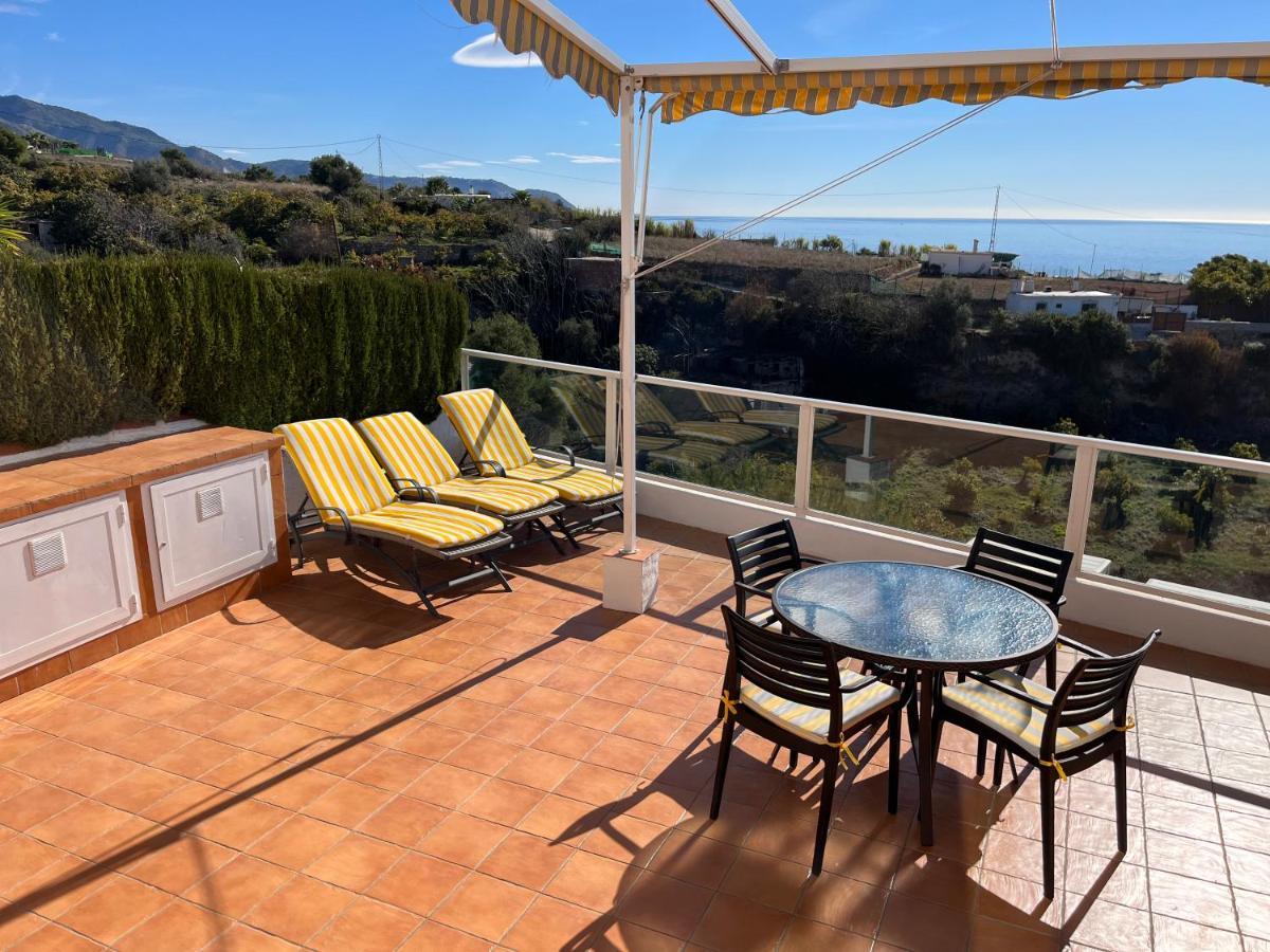 Delightful Burriana House With Magnificent Beach & Sea Views. Nerja Eksteriør bilde
